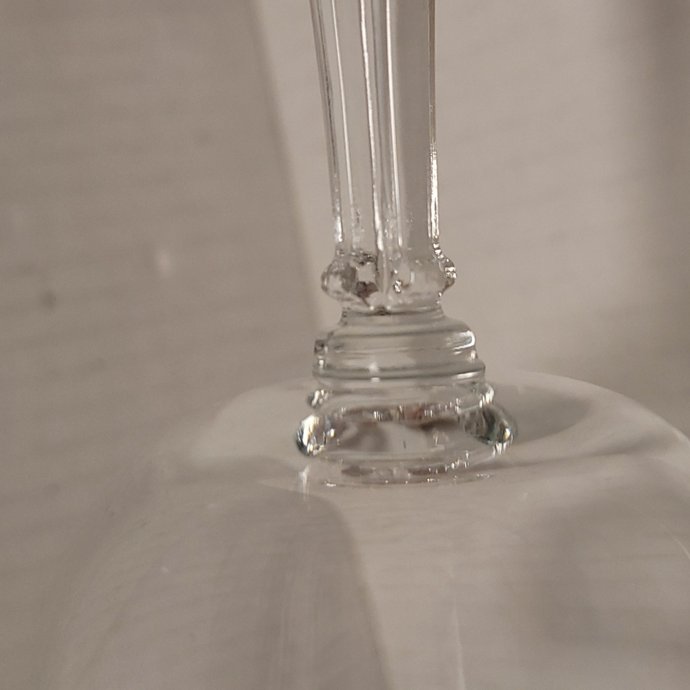 Beautiful Vintage Decanter with 9 Wine Glasses - Picture 14 of 16